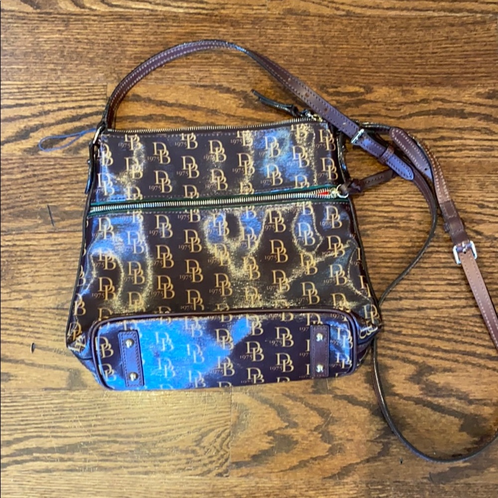 Crossbody bag